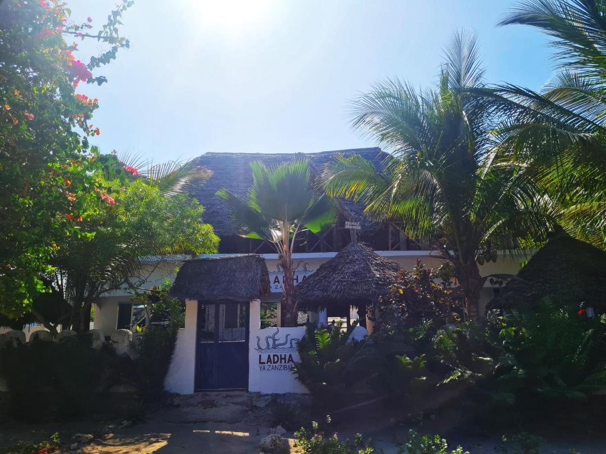 Beachfront Villa Ladha Ya Zanzibar Jambiani (Zanzibar) Exterior foto