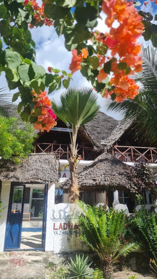 Beachfront Villa Ladha Ya Zanzibar Jambiani (Zanzibar) Exterior foto