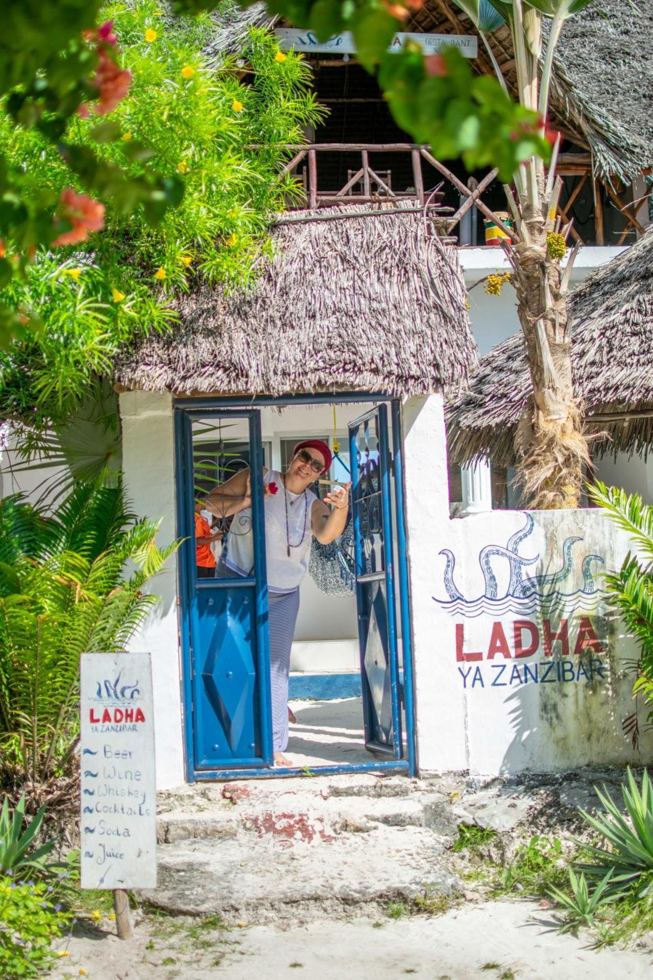 Beachfront Villa Ladha Ya Zanzibar Jambiani (Zanzibar) Exterior foto